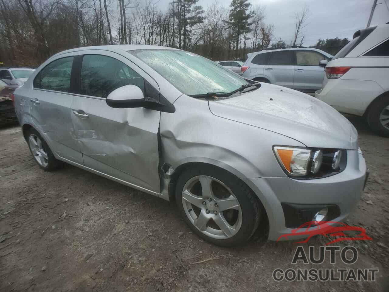 CHEVROLET SONIC 2016 - 1G1JE5SB1G4143987