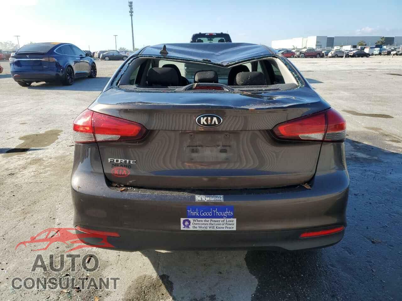 KIA FORTE 2017 - 3KPFK4A79HE082210