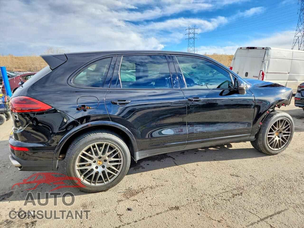 PORSCHE CAYENNE 2018 - WP1AA2A29JKA05456