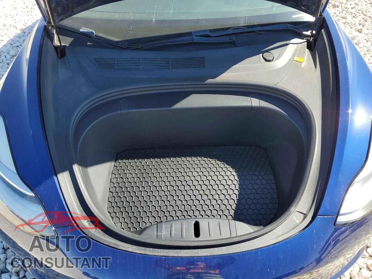 TESLA MODEL 3 2018 - 5YJ3E1EB4JF185512