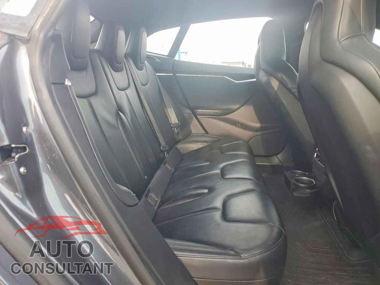 TESLA MODEL S 2016 - 5YJSA1E22GF173469
