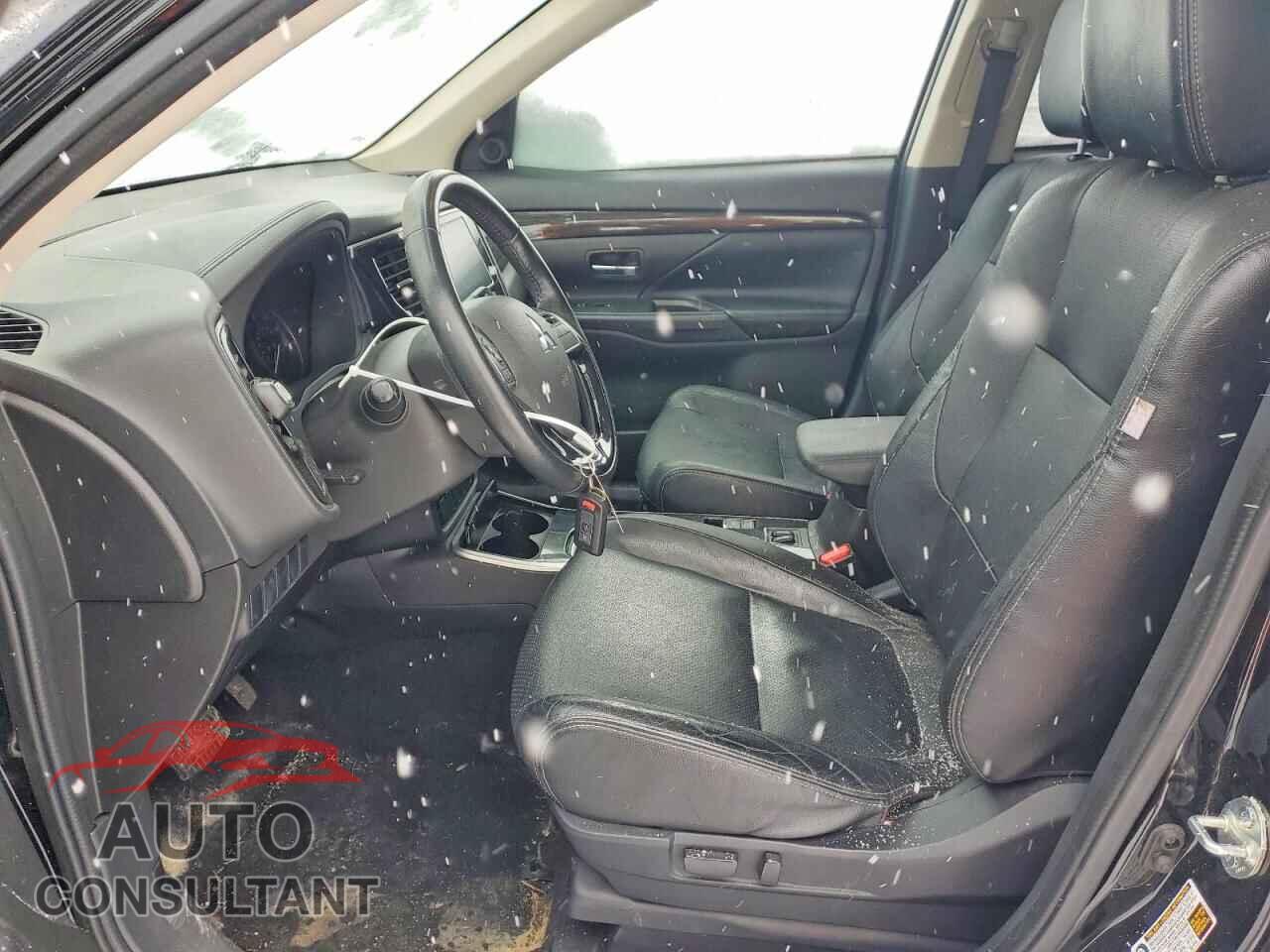 MITSUBISHI OUTLANDER 2017 - JA4AZ3A38HZ050053