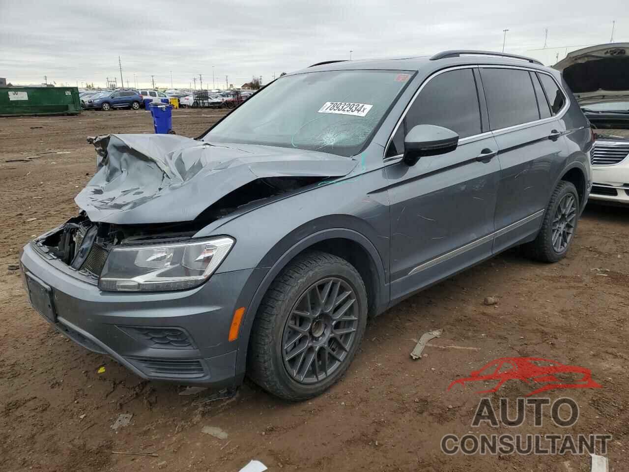 VOLKSWAGEN TIGUAN 2018 - 3VV2B7AX8JM120121