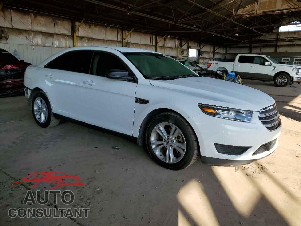 FORD TAURUS 2017 - 1FAHP2D89HG126053