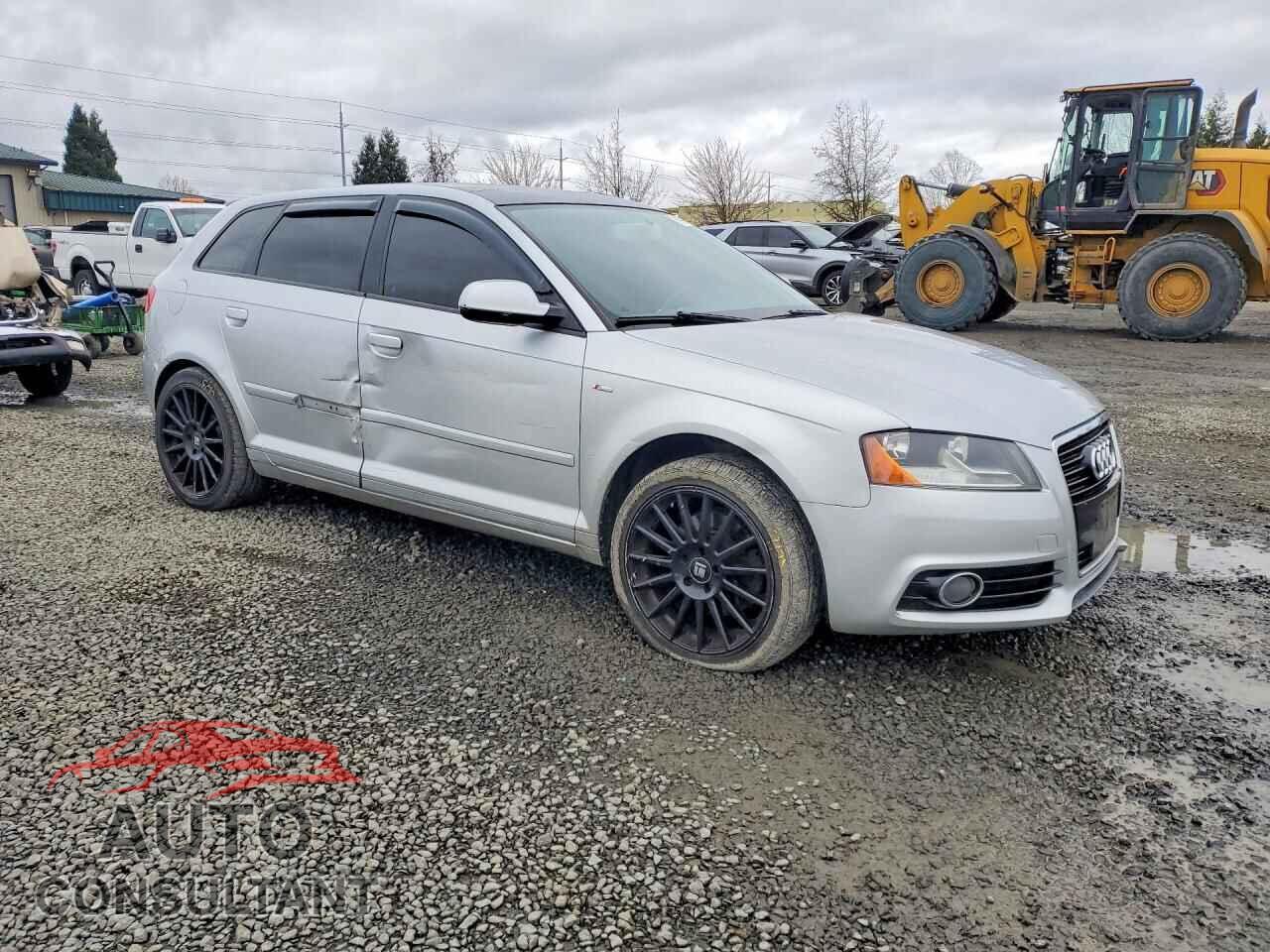 AUDI A3 2012 - WAUBEAFM9CA163820