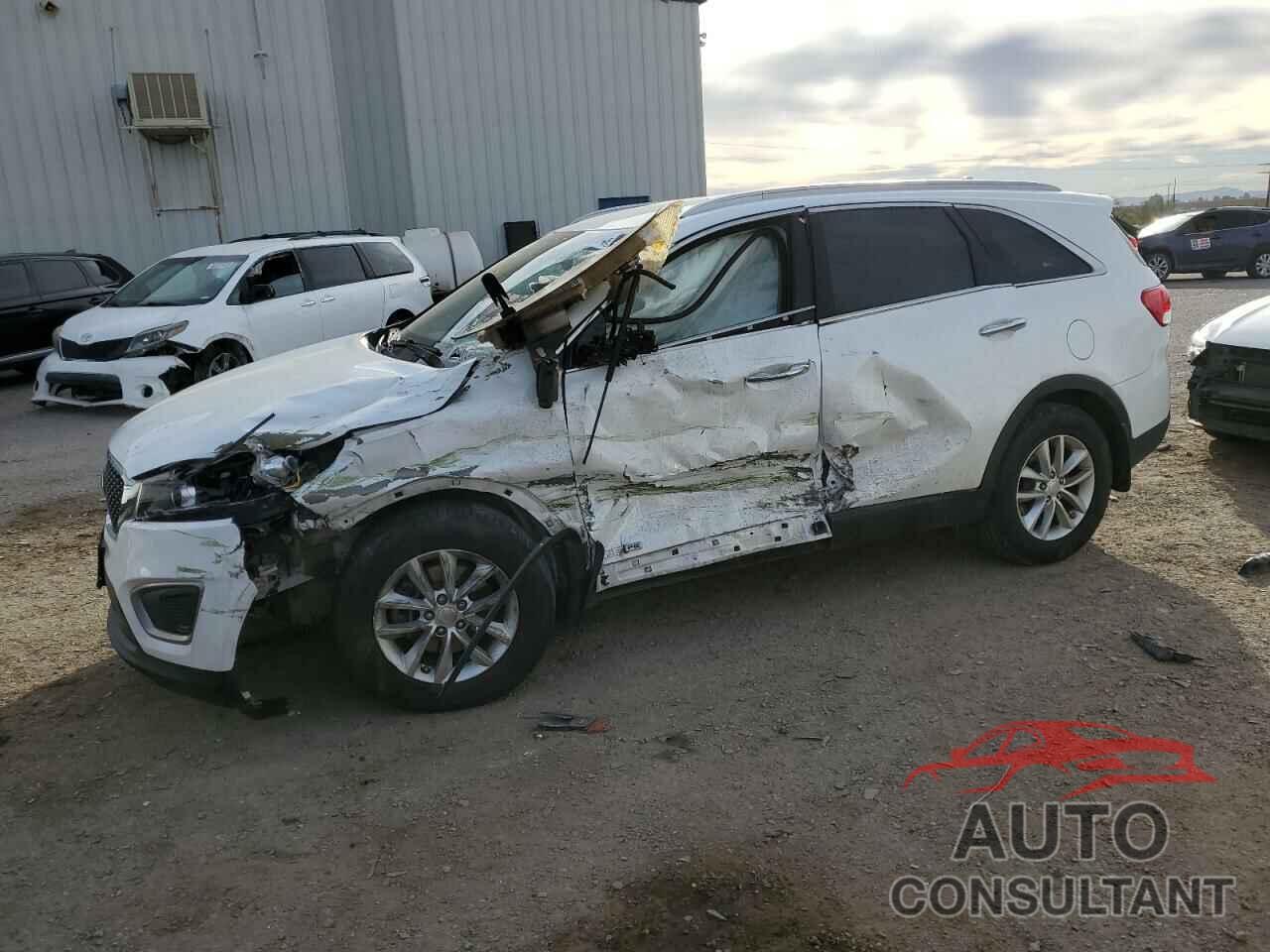 KIA SORENTO 2016 - 5XYPGDA50GG134877