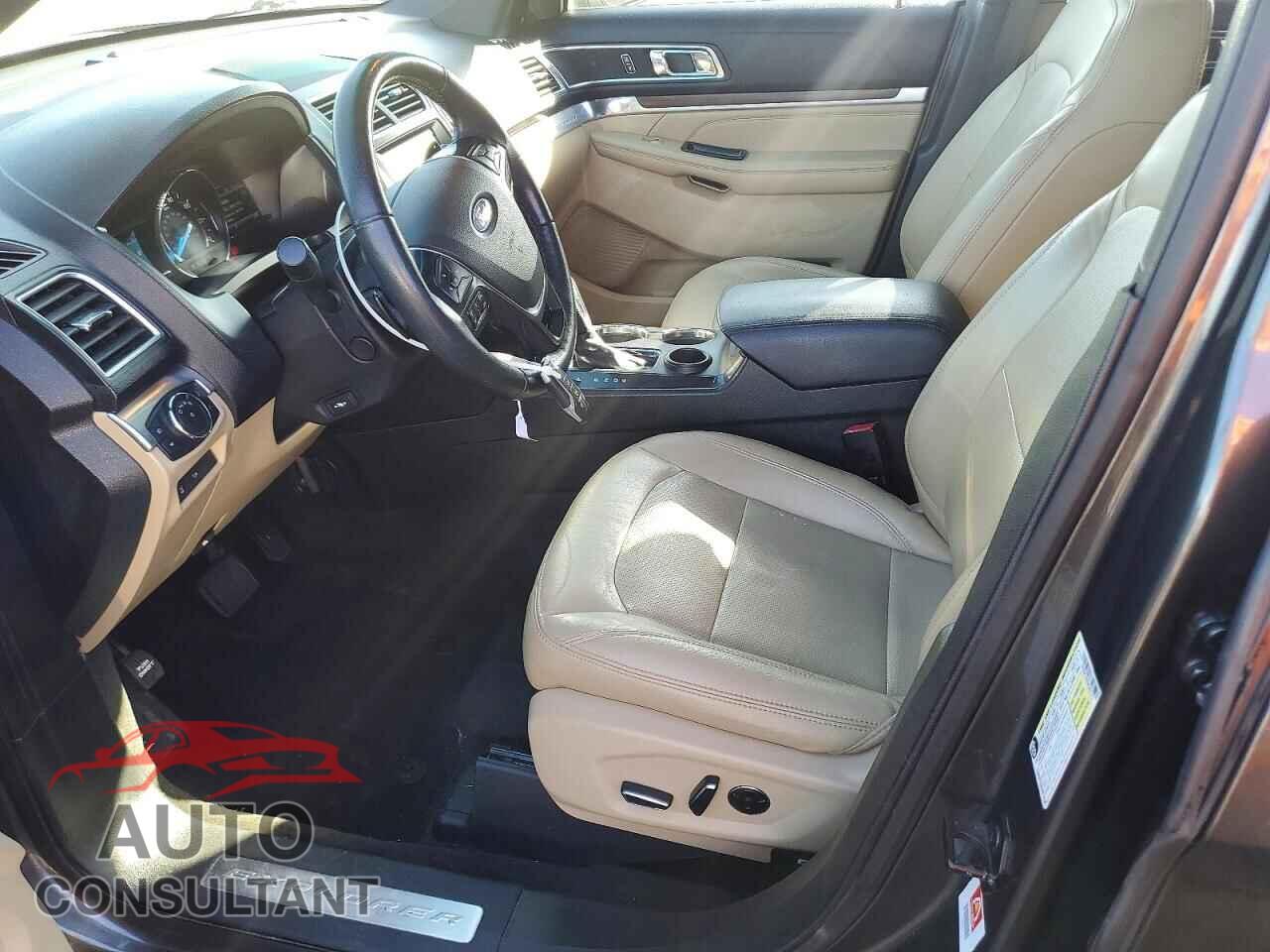 FORD EXPLORER 2017 - 1FM5K7F80HGA01377