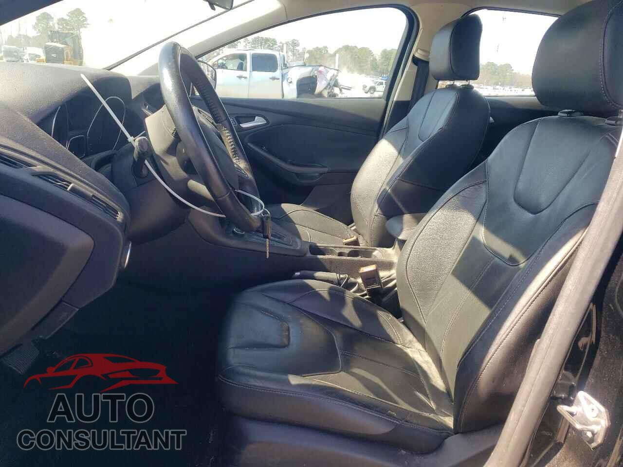 FORD FOCUS 2016 - 1FADP3K26GL219220