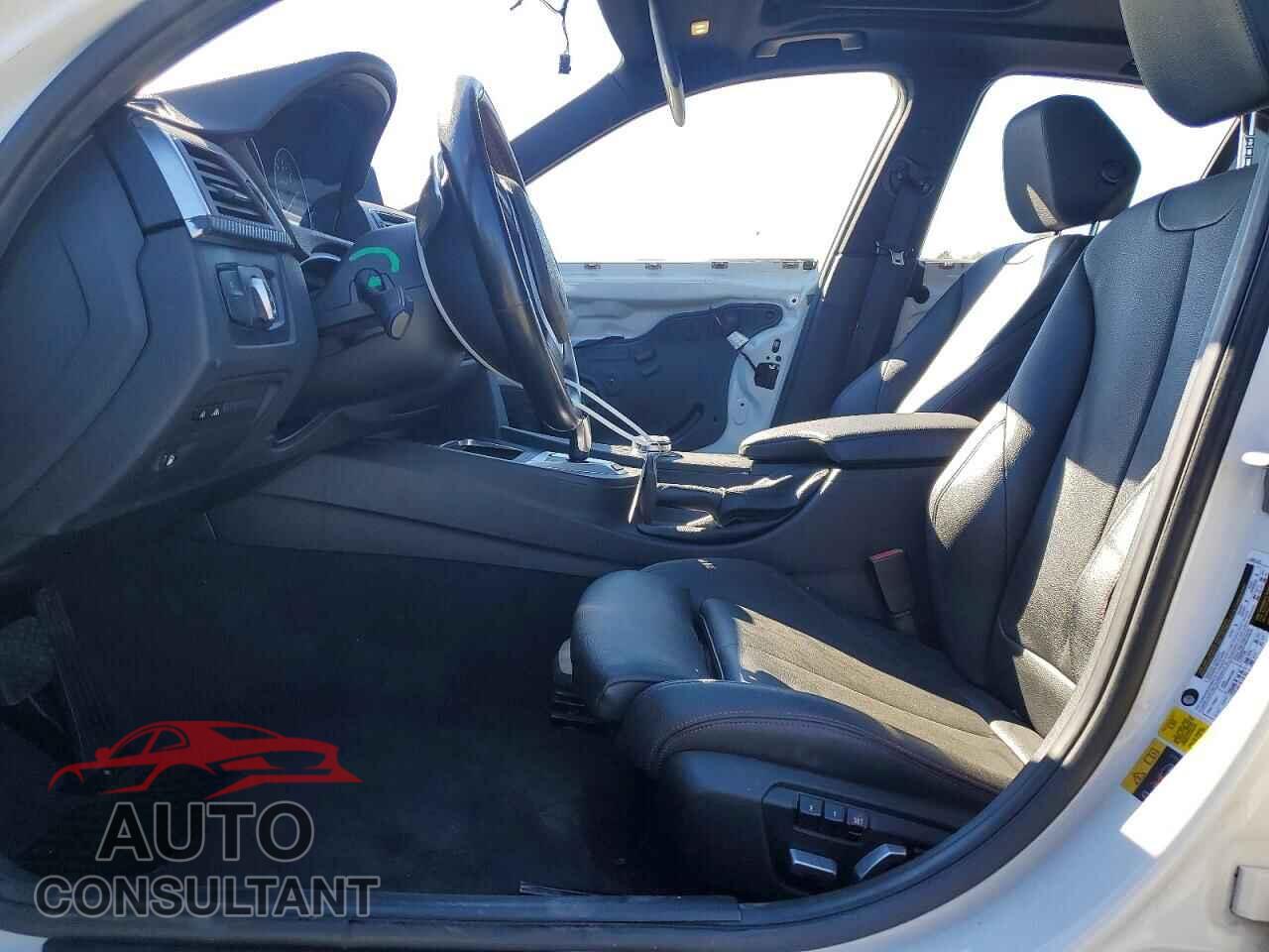 BMW 330E 2018 - WBA8E1C50JA758480