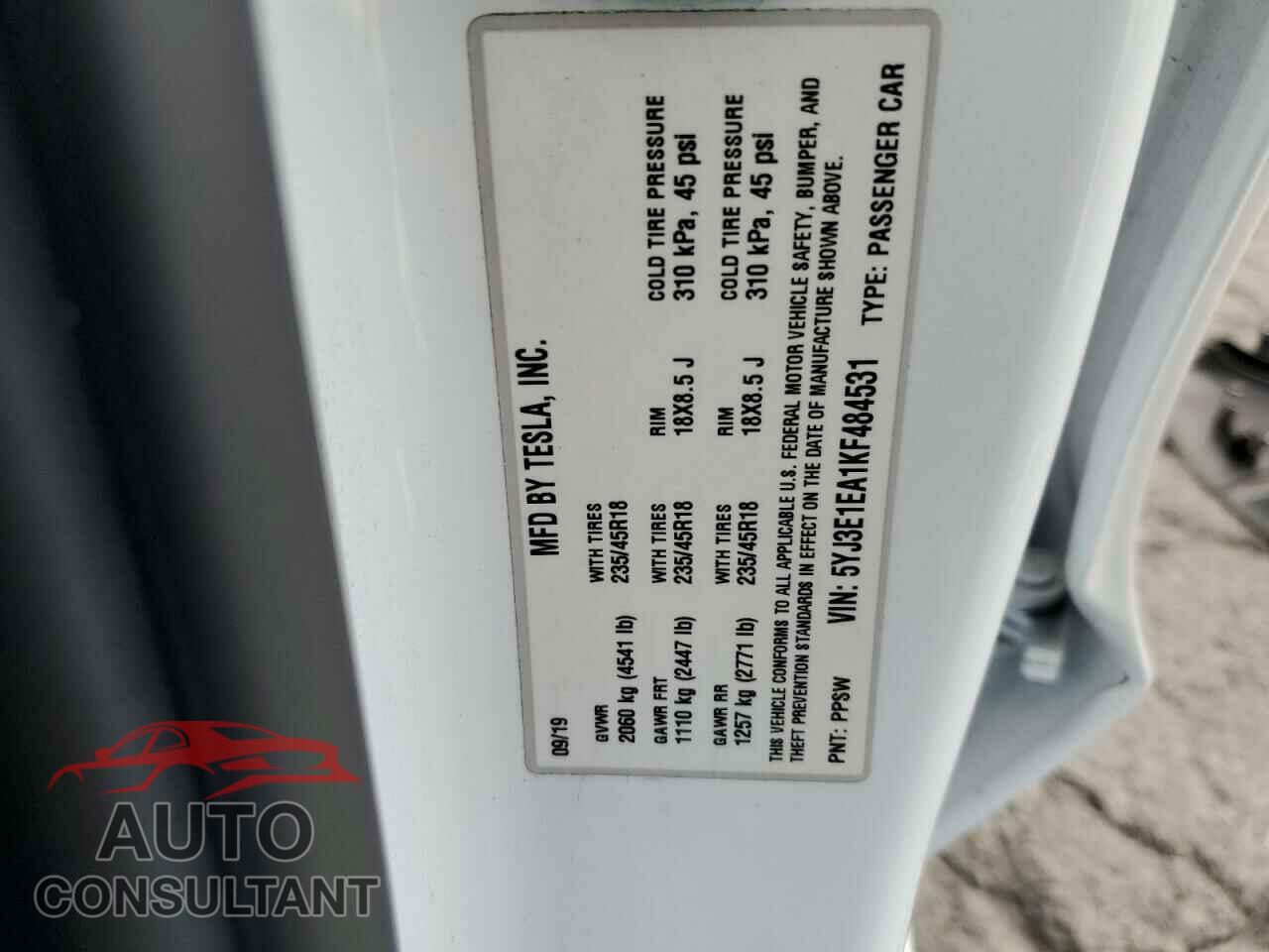 TESLA MODEL 3 2019 - 5YJ3E1EA1KF484531