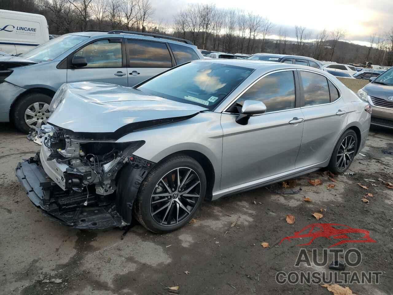 TOYOTA CAMRY 2022 - 4T1G11BKXNU061237