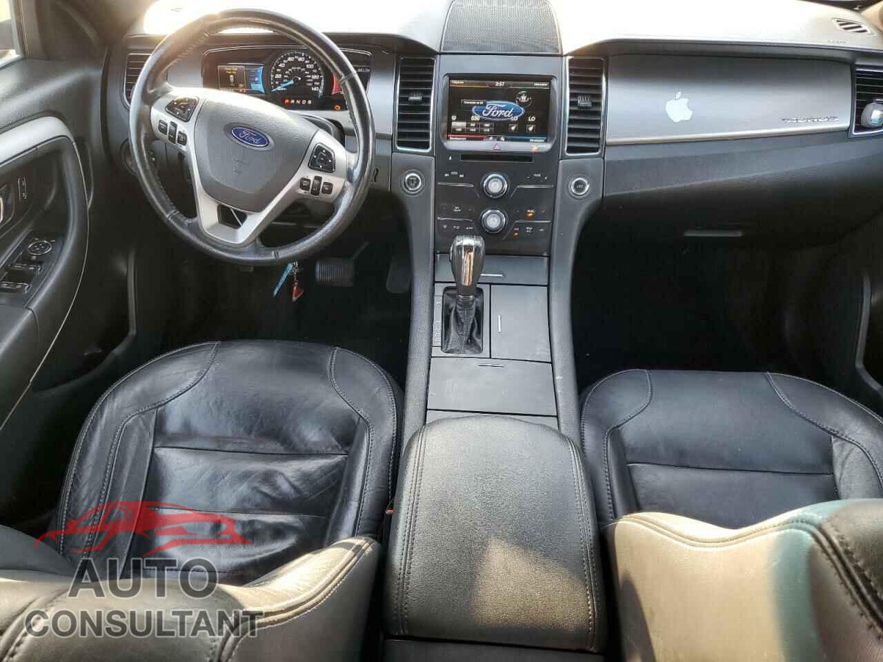 FORD TAURUS 2013 - 1FAHP2E84DG228465