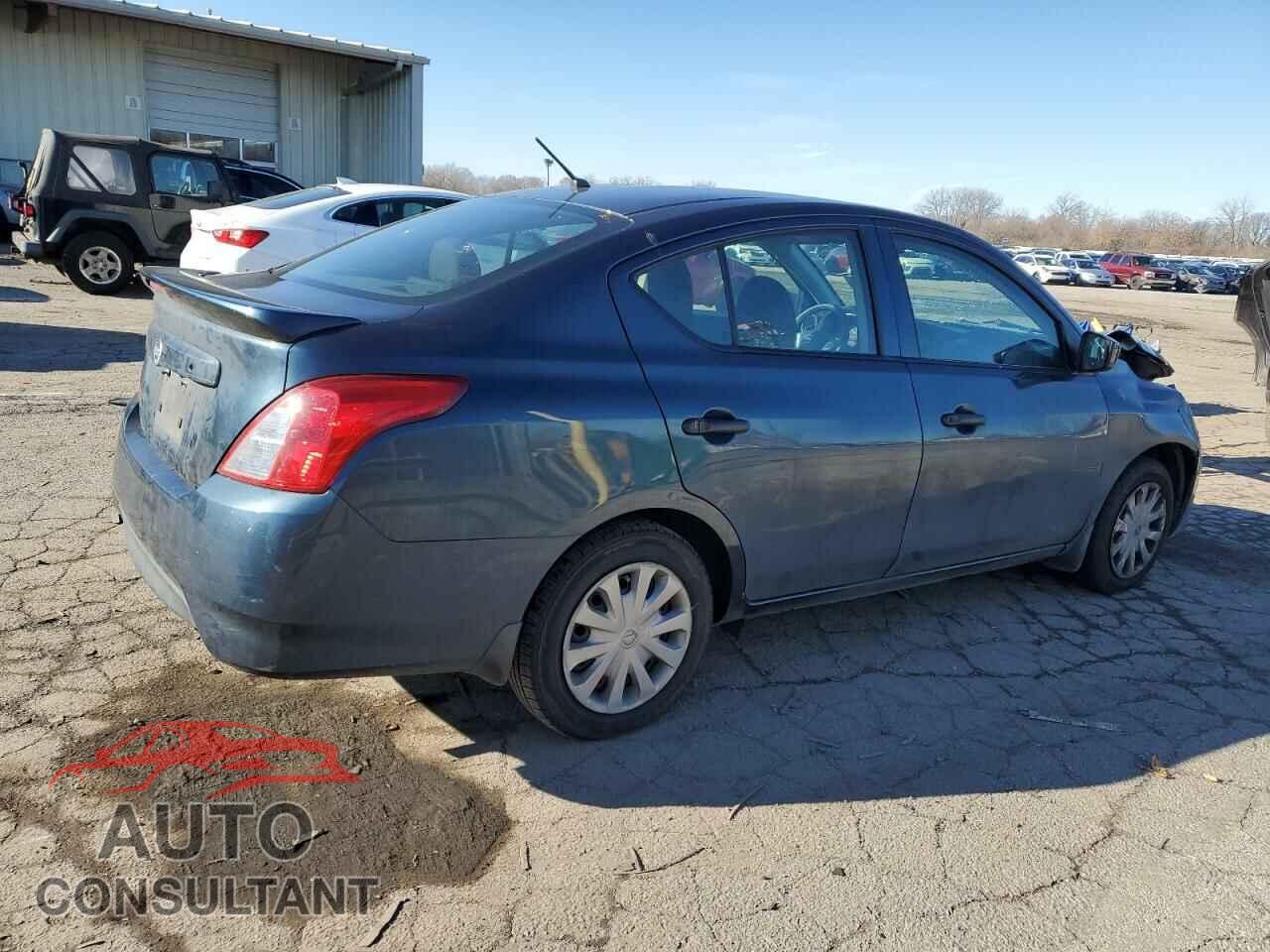 NISSAN VERSA 2017 - 3N1CN7AP3HL892412