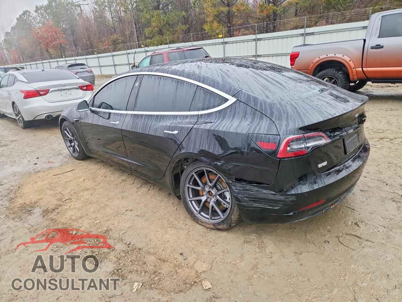 TESLA MODEL 3 2019 - 5YJ3E1EB5KF385557