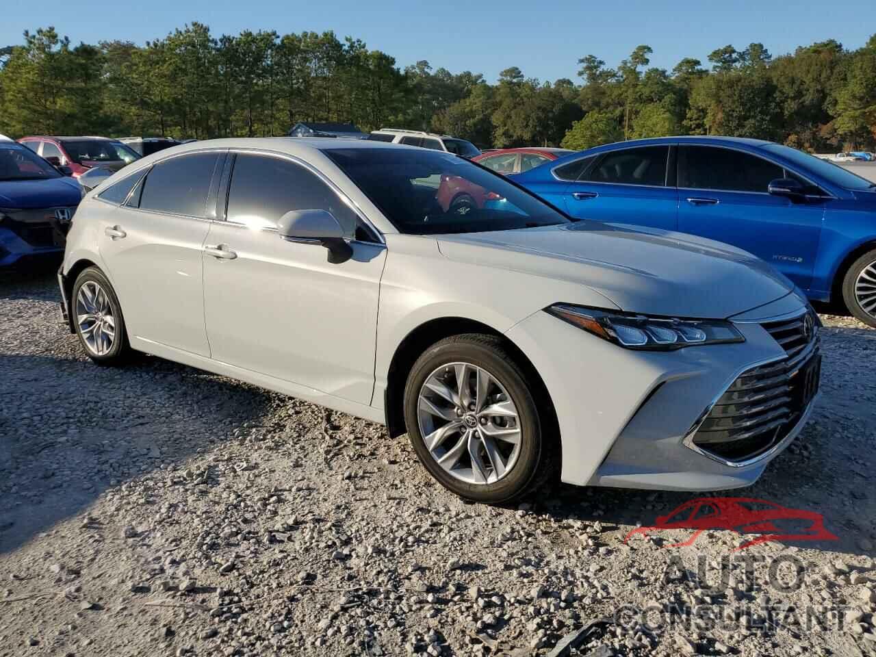 TOYOTA AVALON 2022 - 4T1AZ1FB4NU082030