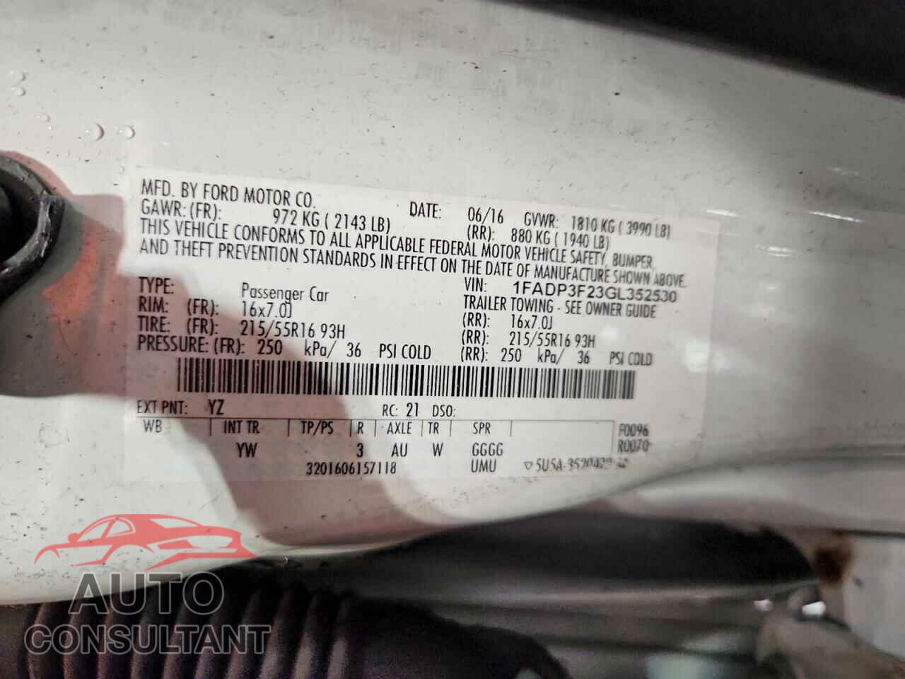 FORD FOCUS 2016 - 1FADP3F23GL352530
