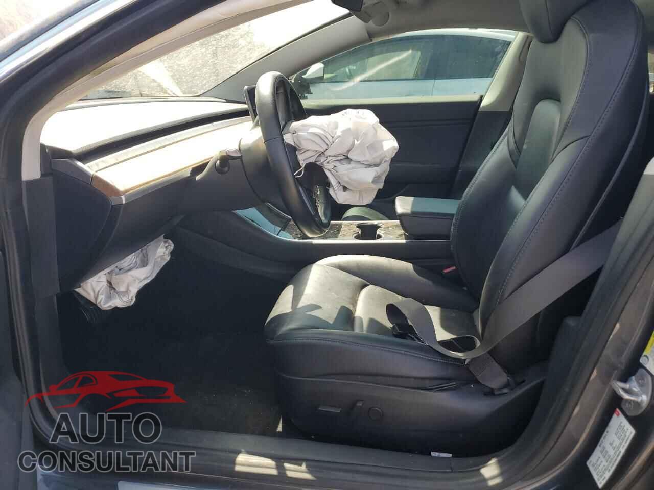 TESLA MODEL 3 2018 - 5YJ3E1EA9JF045205