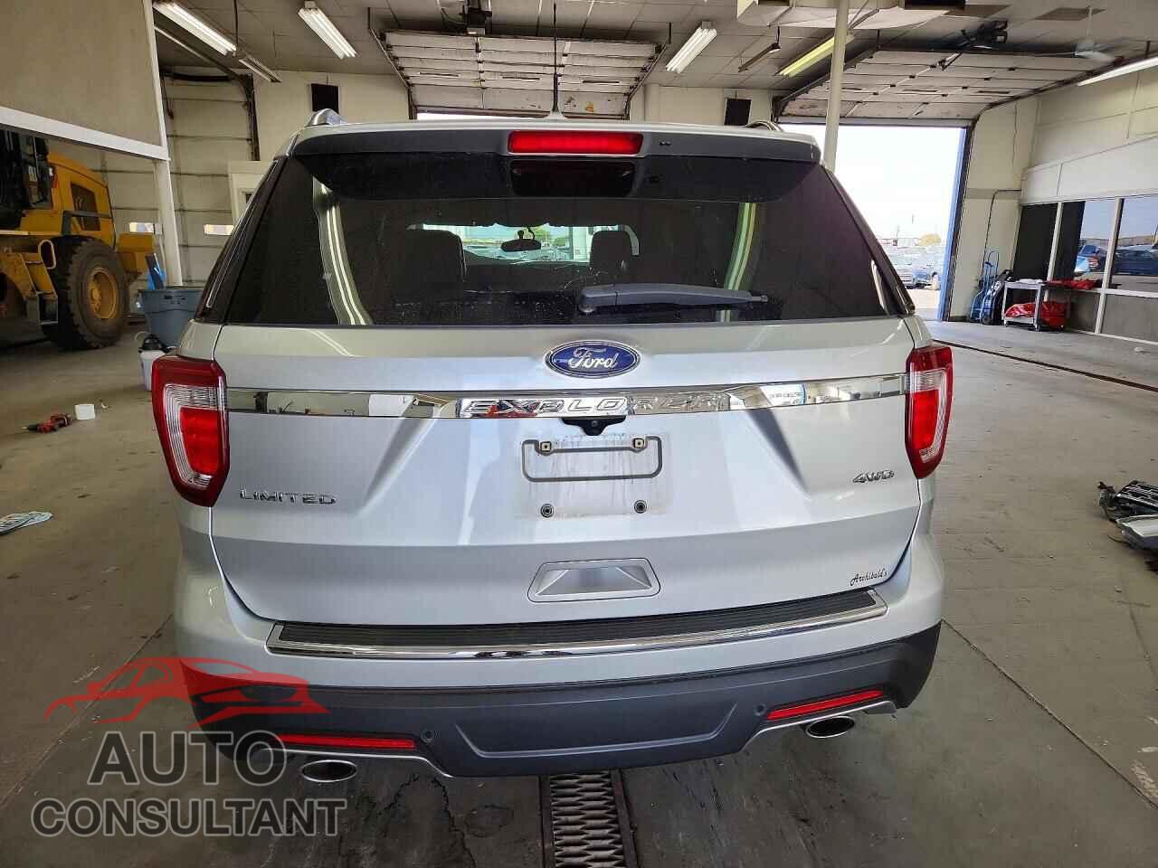 FORD EXPLORER 2018 - 1FM5K8F80JGA91075