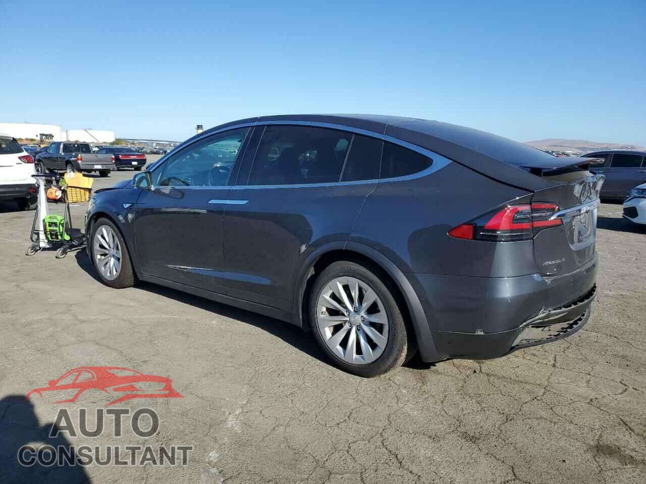 TESLA MODEL X 2016 - 5YJXCBE24GF014796