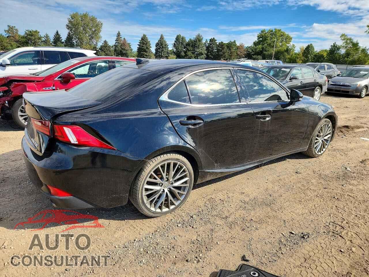 LEXUS IS 2015 - JTHCF1D21F5027649