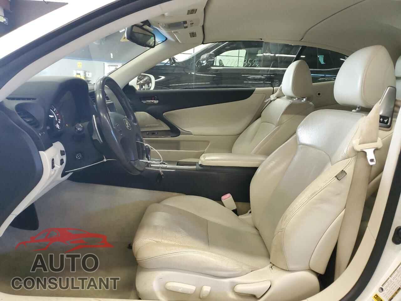 LEXUS IS 2010 - JTHFE2C25A2502849