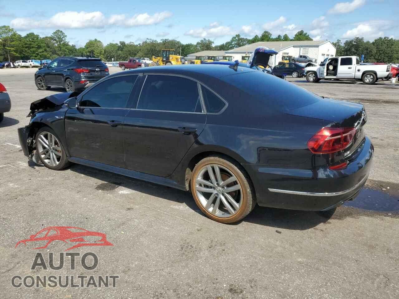 VOLKSWAGEN PASSAT 2018 - 1VWAA7A33JC041237