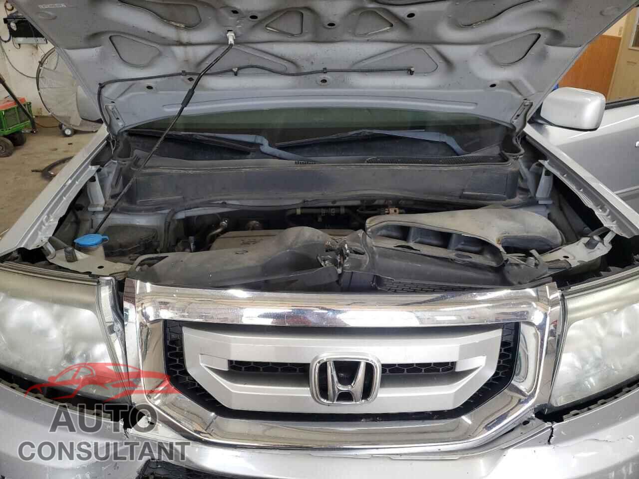 HONDA PILOT 2011 - 5FNYF4H66BB032697