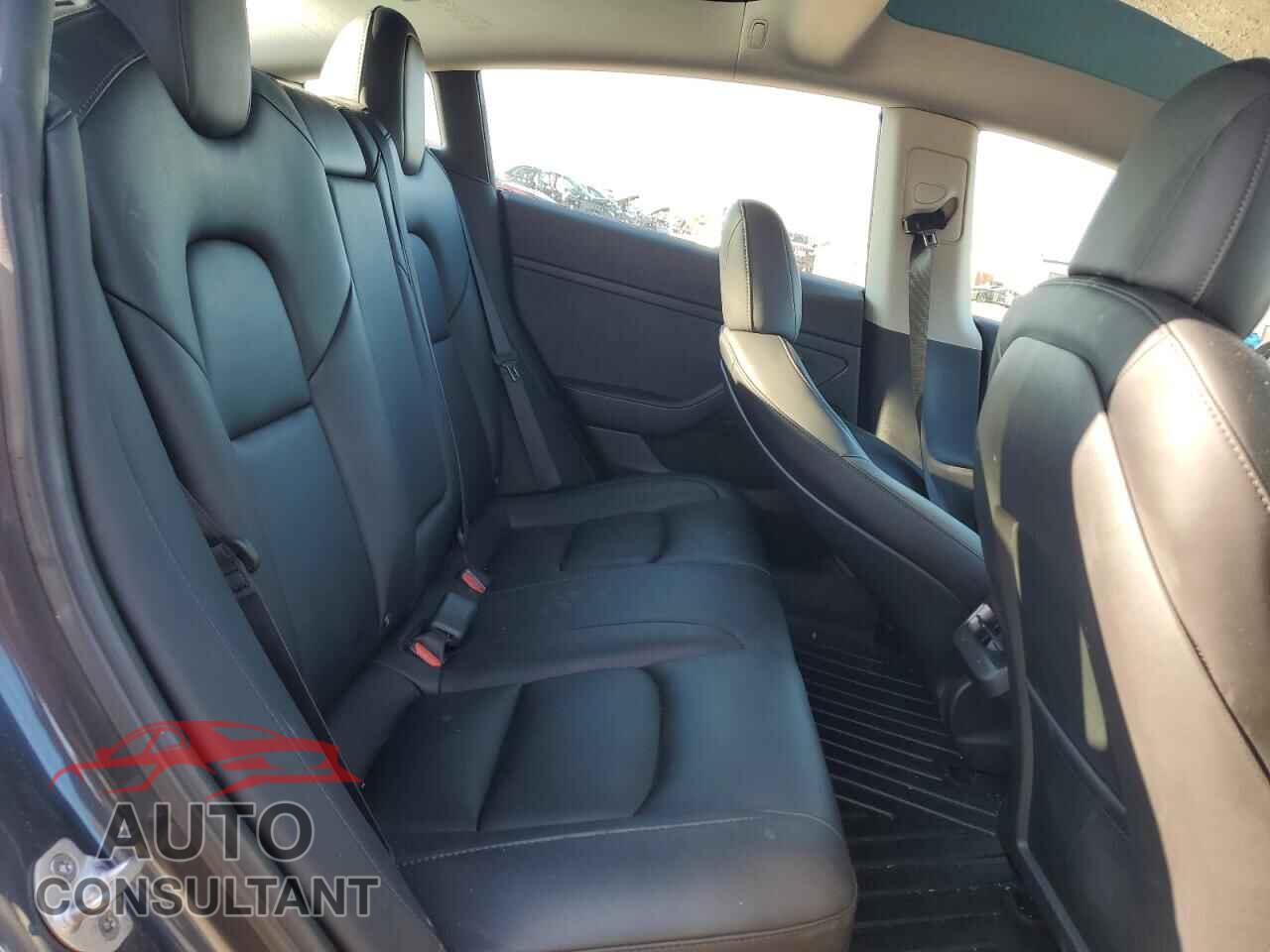 TESLA MODEL 3 2023 - 5YJ3E1EB7PF392369