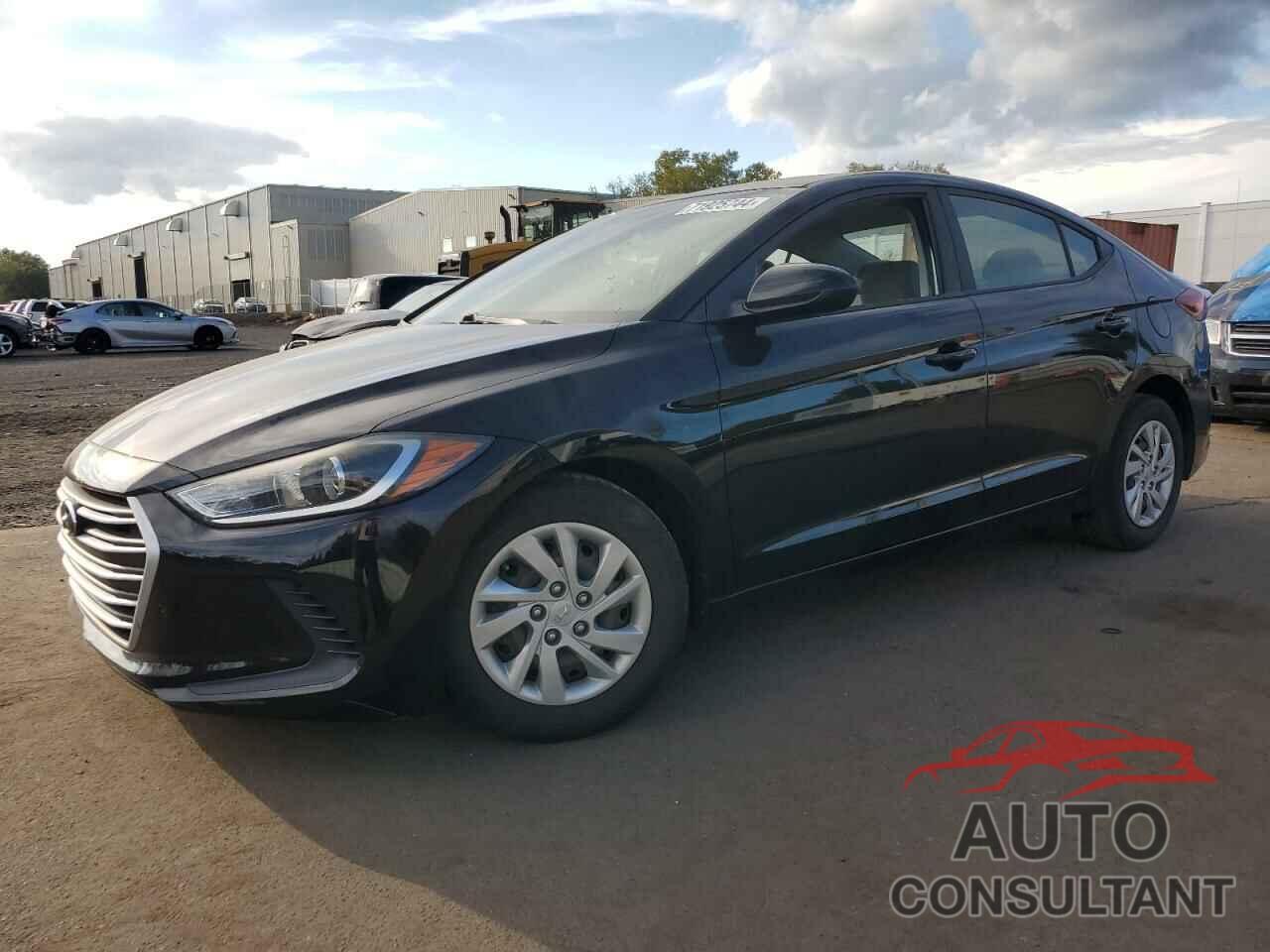 HYUNDAI ELANTRA 2018 - KMHD74LF5JU483799