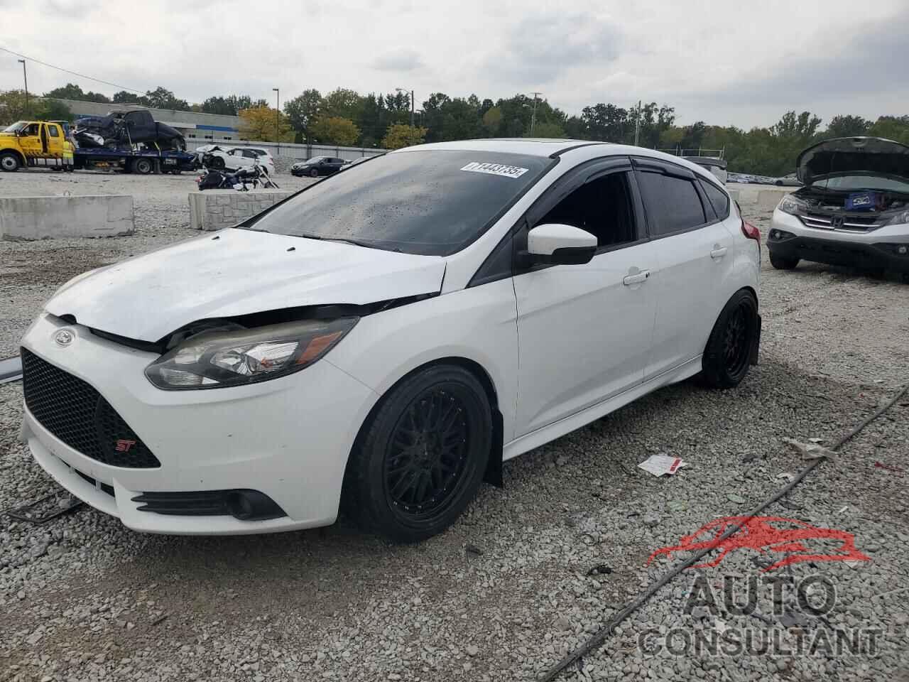 FORD FOCUS 2013 - 1FADP3L93DL201927