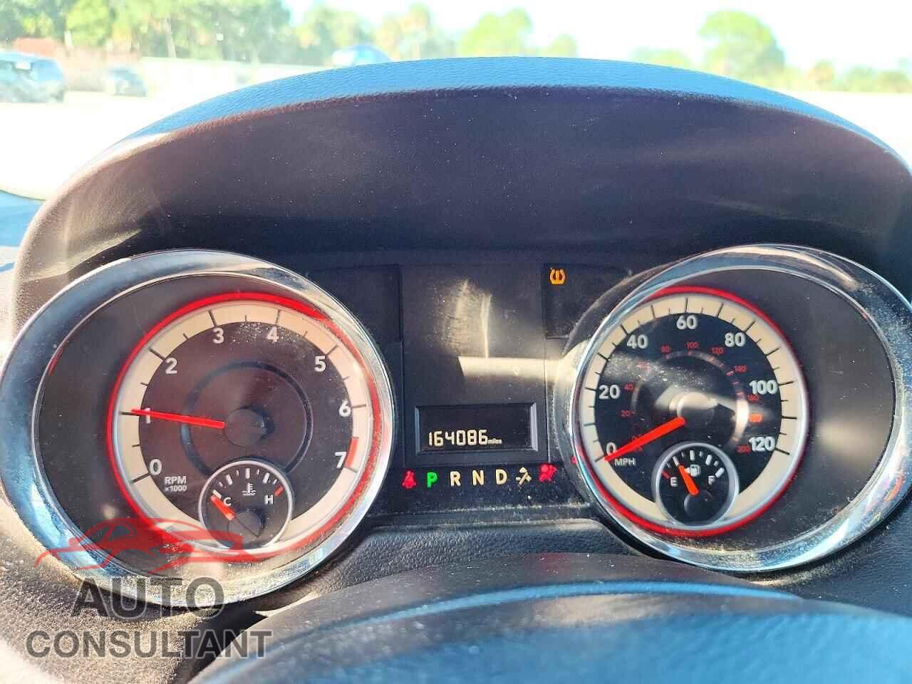 DODGE CARAVAN 2013 - 2C4RDGBG7DR798880