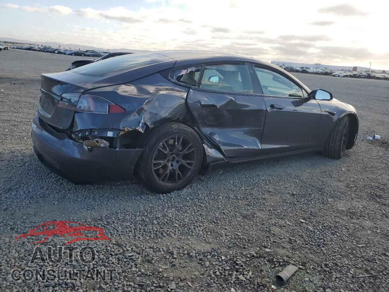TESLA MODEL S 2022 - 5YJSA1E59NF463375