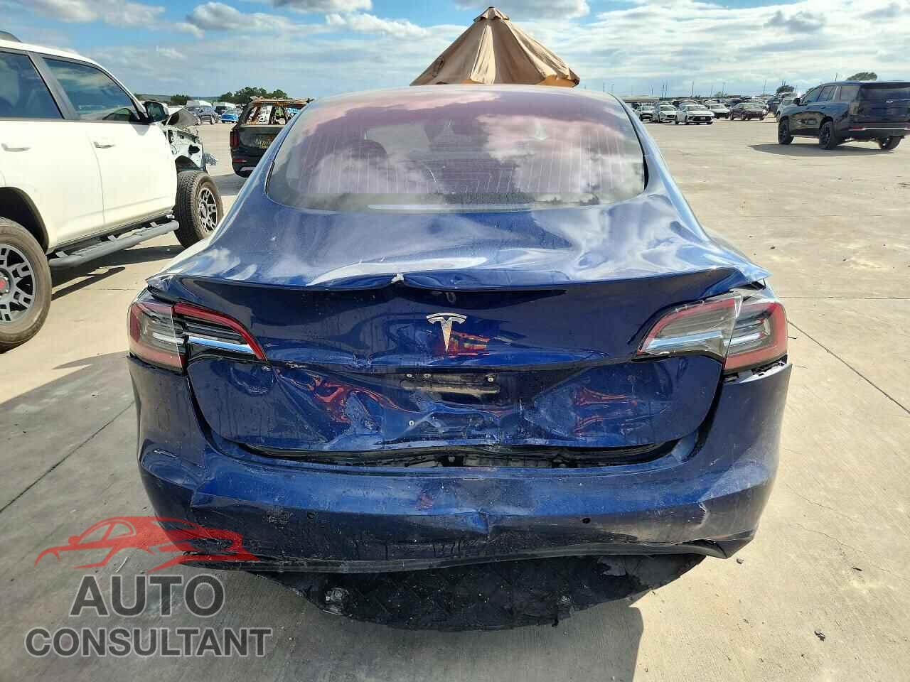 TESLA MODEL 3 2018 - 5YJ3E1EA0JF017048