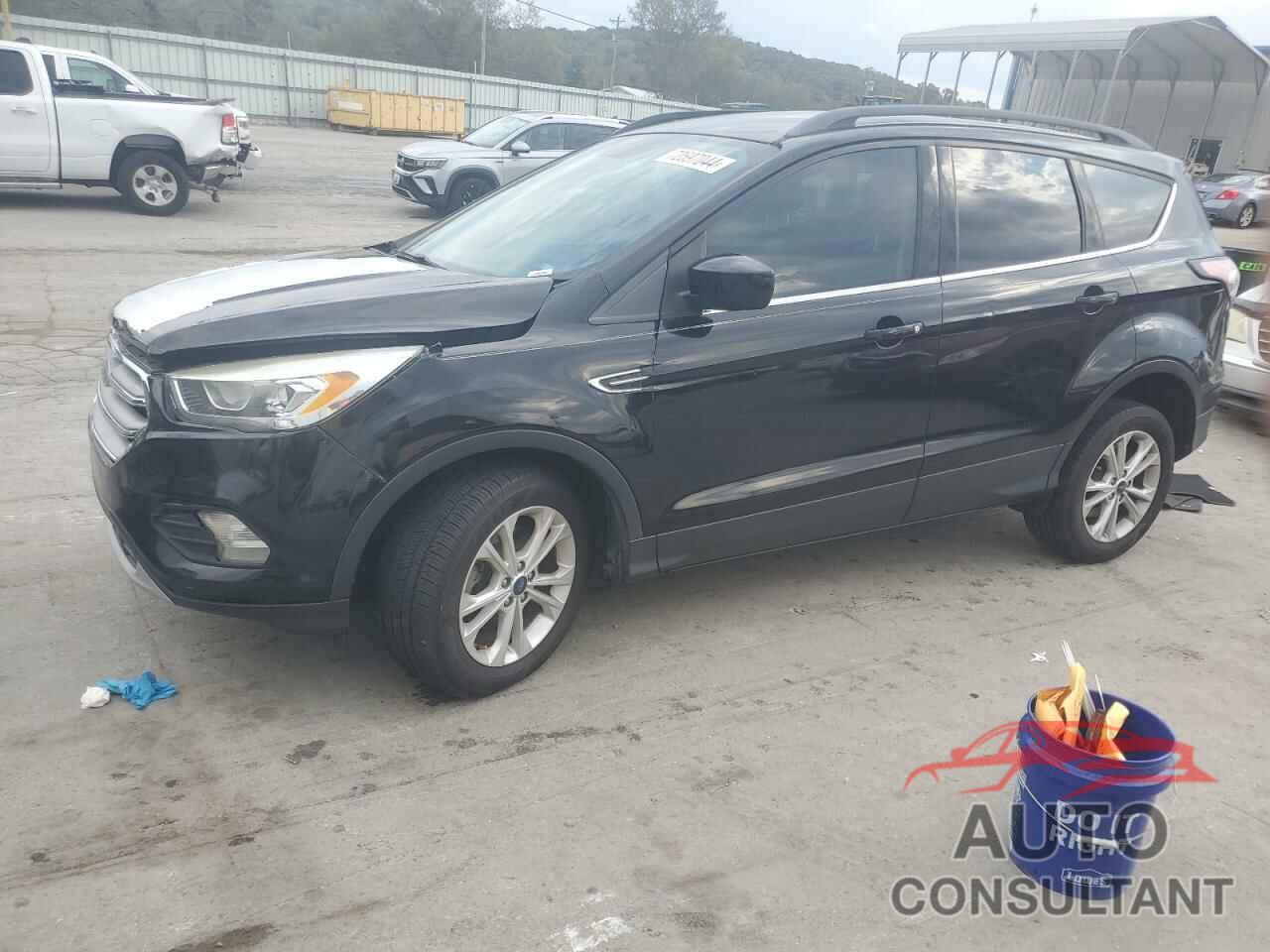 FORD ESCAPE 2017 - 1FMCU0GD5HUF02657