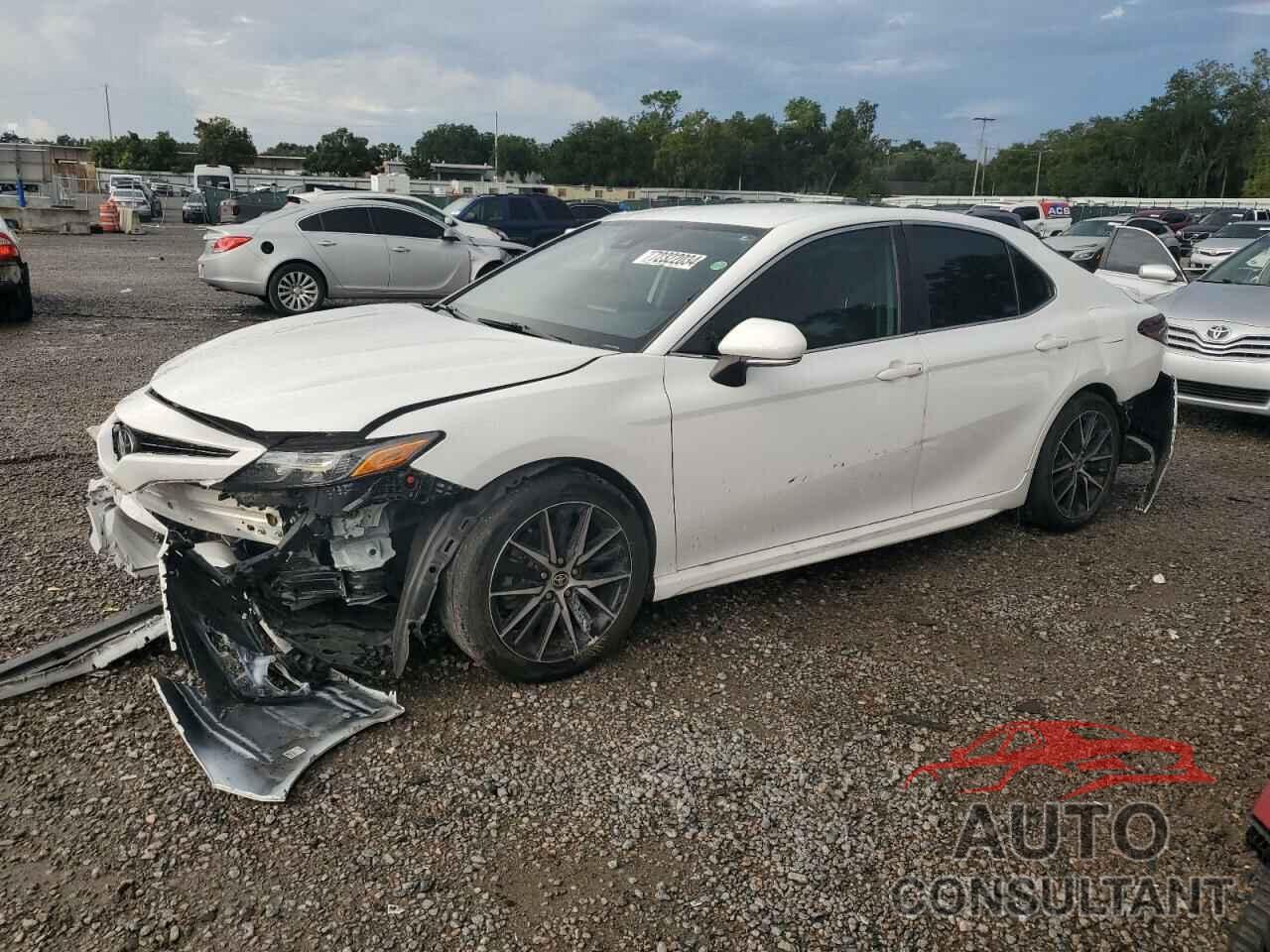 TOYOTA CAMRY 2022 - 4T1G11AK8NU657237