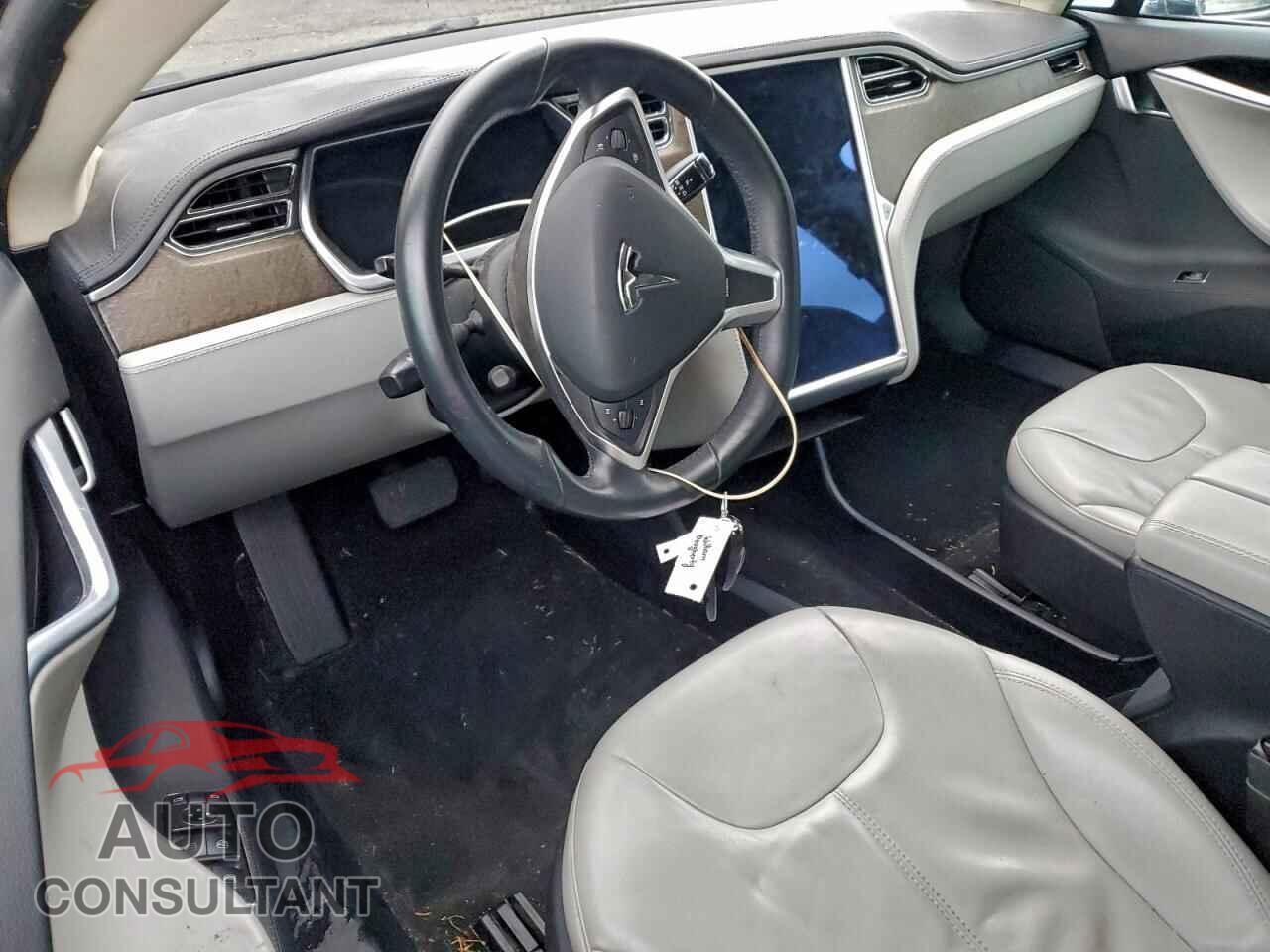 TESLA MODEL S 2013 - 5YJSA1CN2DFP03285