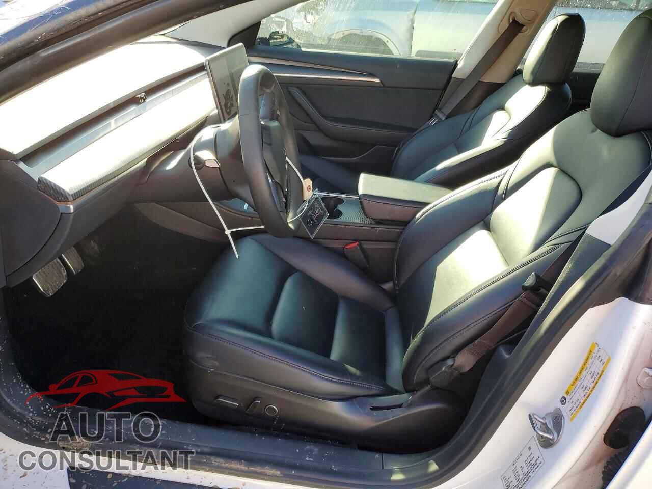 TESLA MODEL 3 2021 - 5YJ3E1EBXMF044125