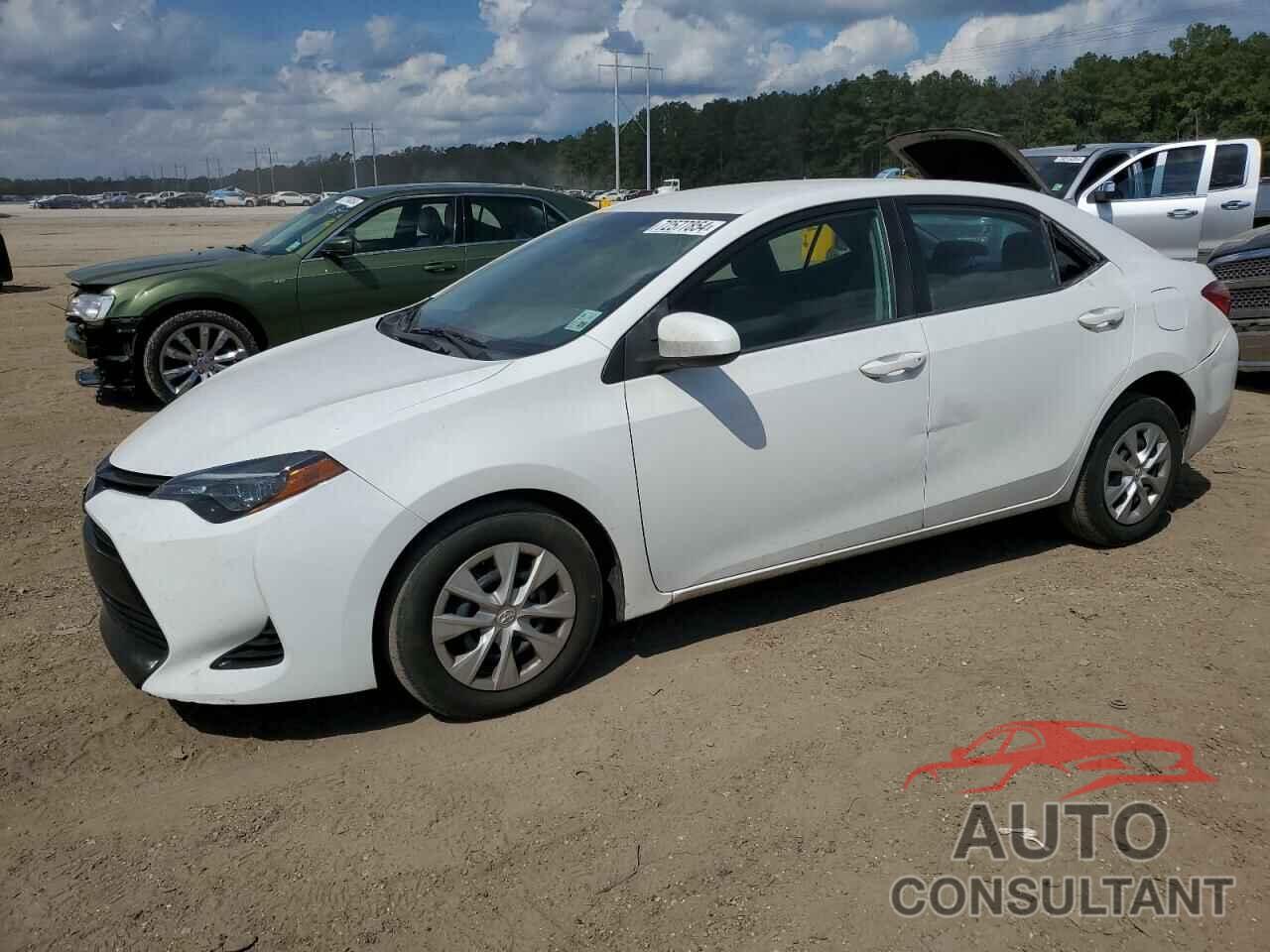 TOYOTA COROLLA 2018 - 5YFBURHE0JP847352