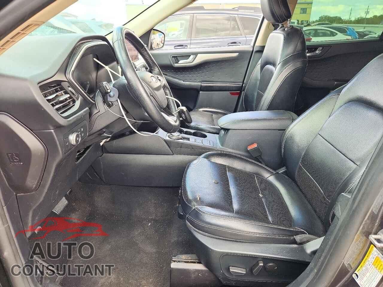 FORD ESCAPE 2020 - 1FMCU0H64LUB65729