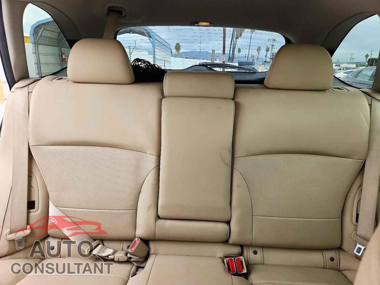 SUBARU OUTBACK 2015 - 4S4BSENC2F3278372