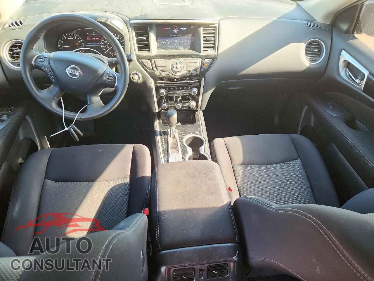 NISSAN PATHFINDER 2017 - 5N1DR2MN4HC627962