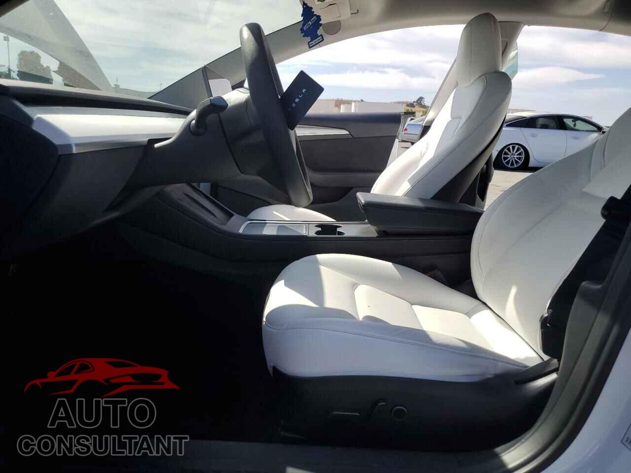TESLA MODEL 3 2023 - 5YJ3E1EA9PF384359