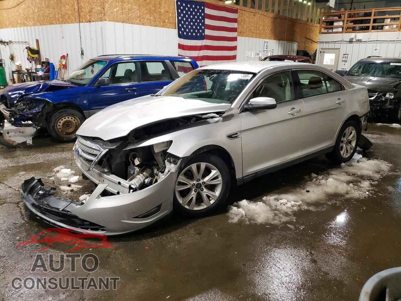 FORD TAURUS 2011 - 1FAHP2HW9BG167945