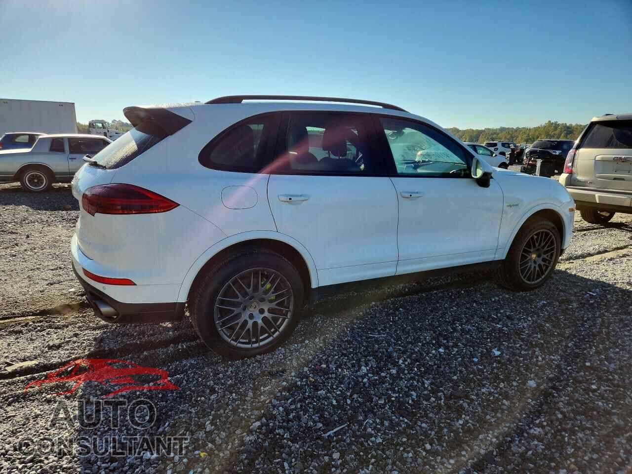 PORSCHE CAYENNE 2017 - WP1AE2A27HLA75594
