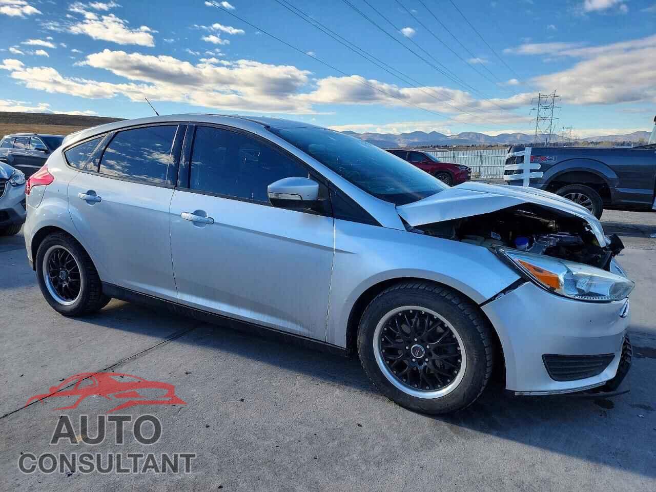 FORD FOCUS 2017 - 1FADP3K25HL343027