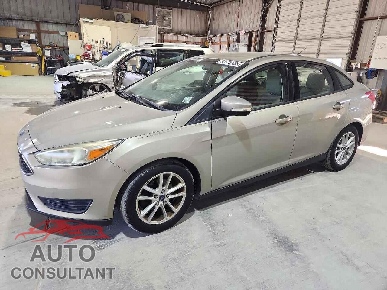 FORD FOCUS 2015 - 1FADP3F29FL231242