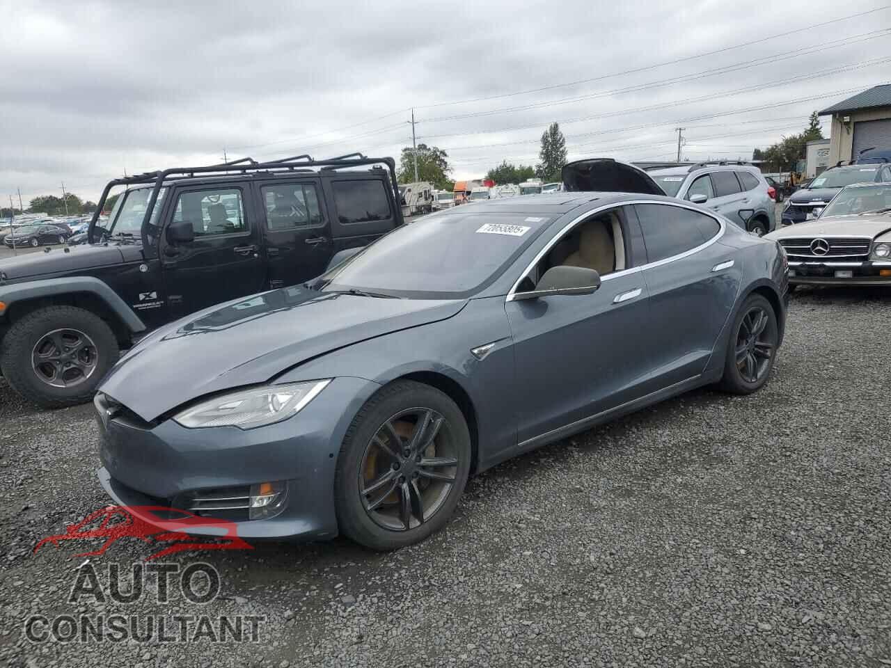 TESLA MODEL S 2013 - 5YJSA1DP5DFP20016