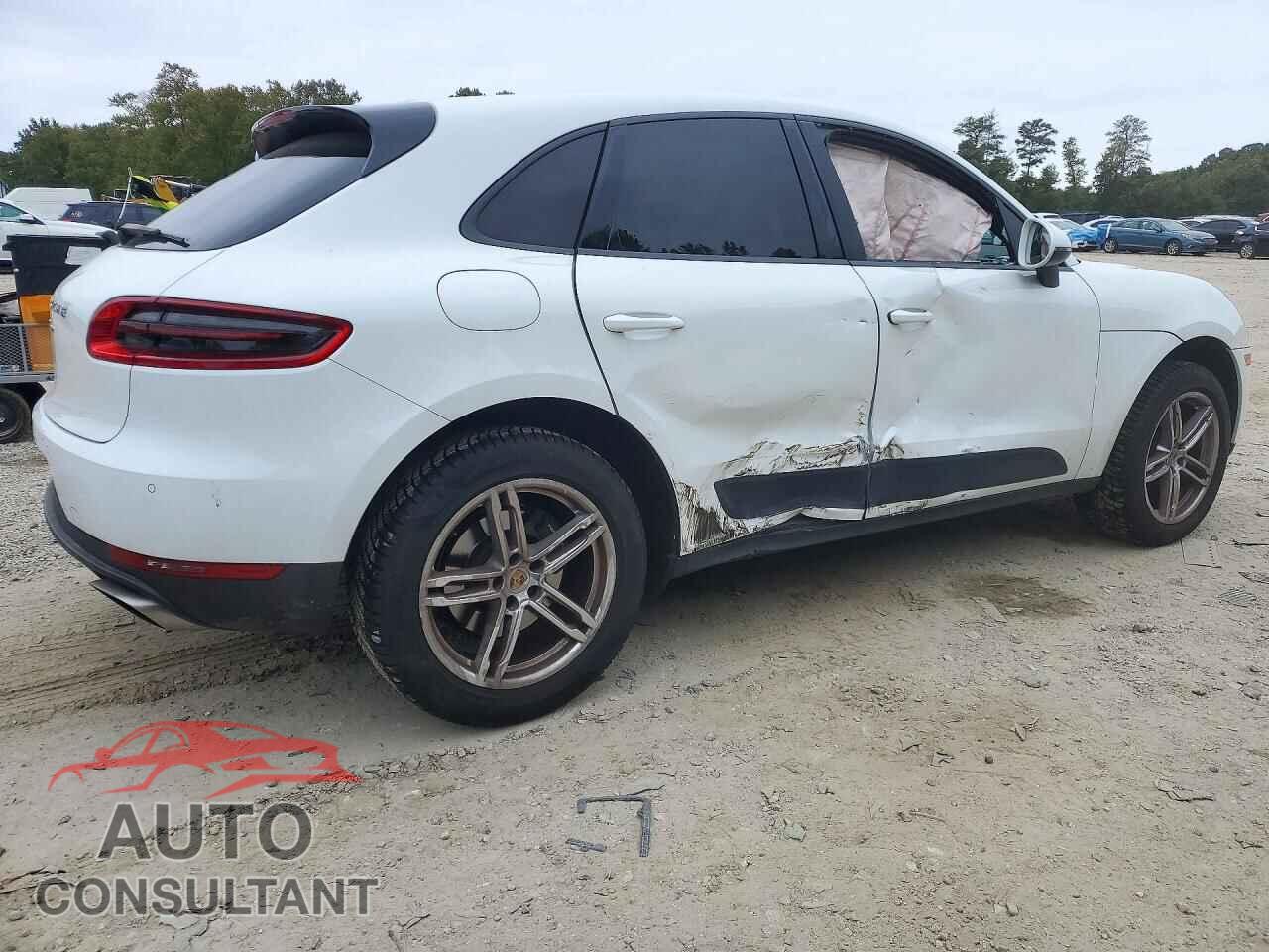 PORSCHE MACAN 2018 - WP1AA2A56JLB03977