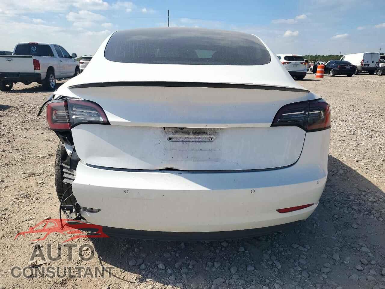 TESLA MODEL 3 2019 - 5YJ3E1EA0KF402580