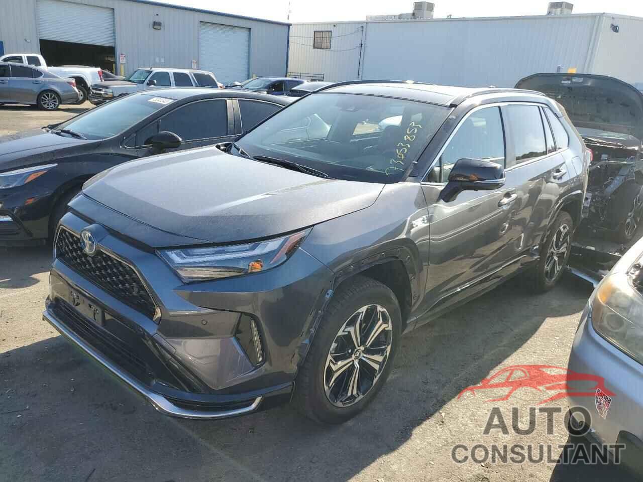 TOYOTA RAV4 2023 - JTMFB3FV4PD147966